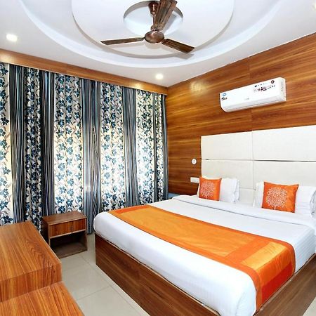 Oyo 8622 Hotel Grand Inn Chandīgarh エクステリア 写真