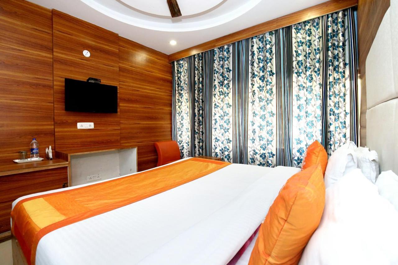 Oyo 8622 Hotel Grand Inn Chandīgarh エクステリア 写真