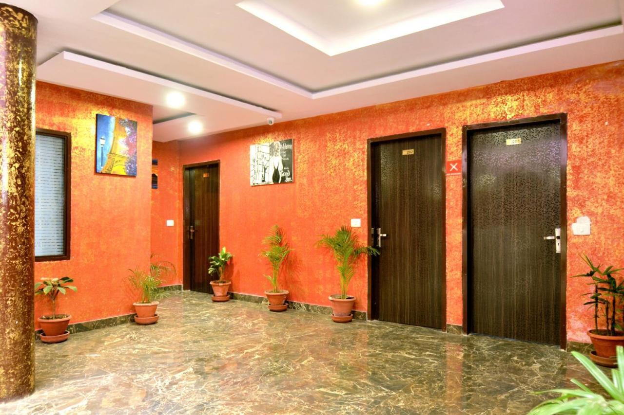 Oyo 8622 Hotel Grand Inn Chandīgarh エクステリア 写真
